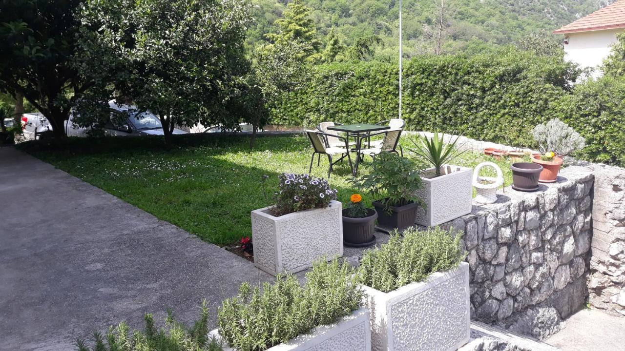 Apartments Gogo Kotor Exterior photo