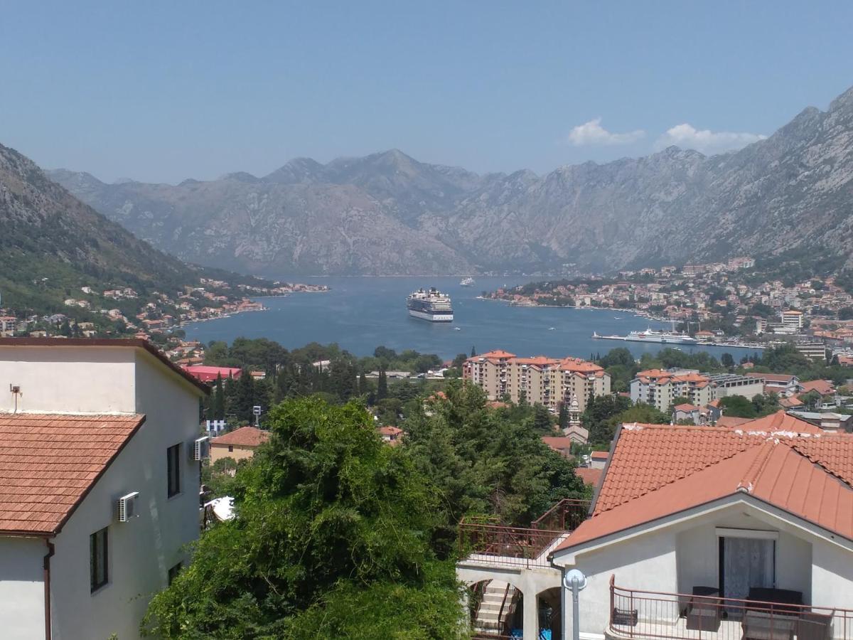 Apartments Gogo Kotor Exterior photo