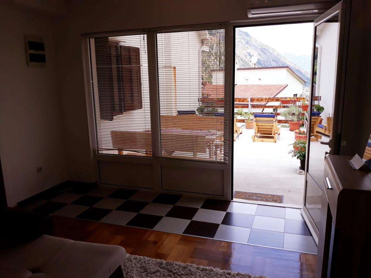 Apartments Gogo Kotor Exterior photo